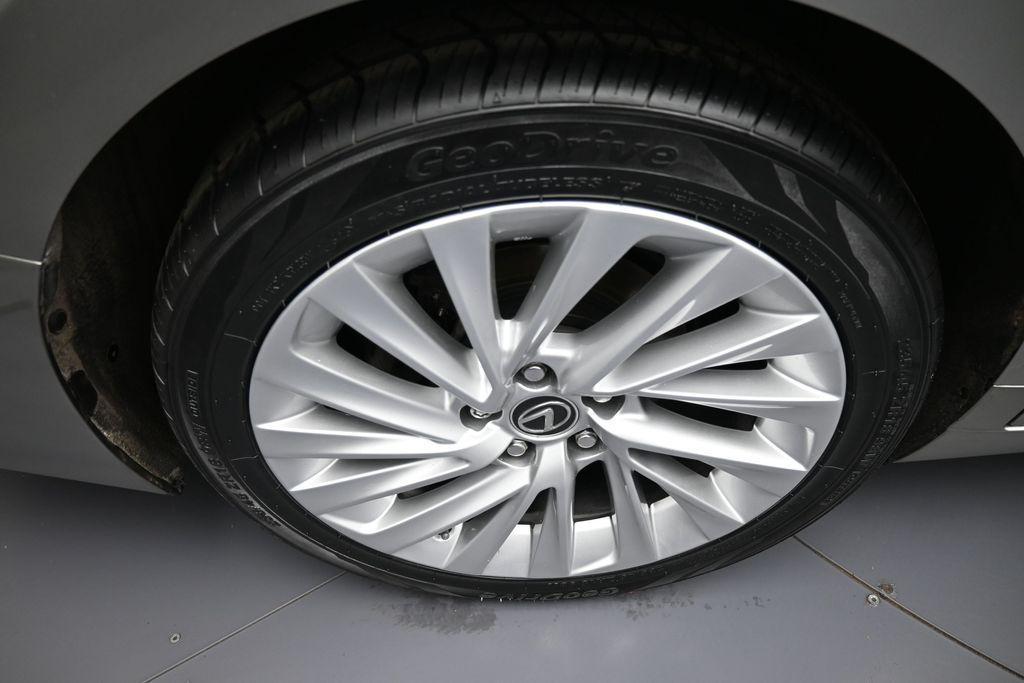 used 2019 Lexus ES 350 car, priced at $25,800