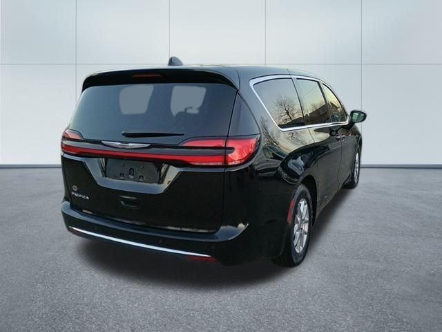 used 2024 Chrysler Pacifica car, priced at $25,599
