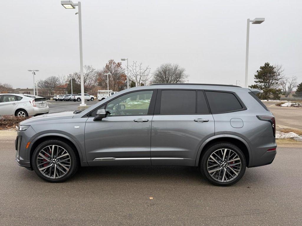 used 2022 Cadillac XT6 car, priced at $31,235