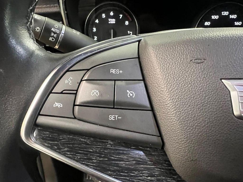 used 2021 Cadillac XT5 car, priced at $28,722