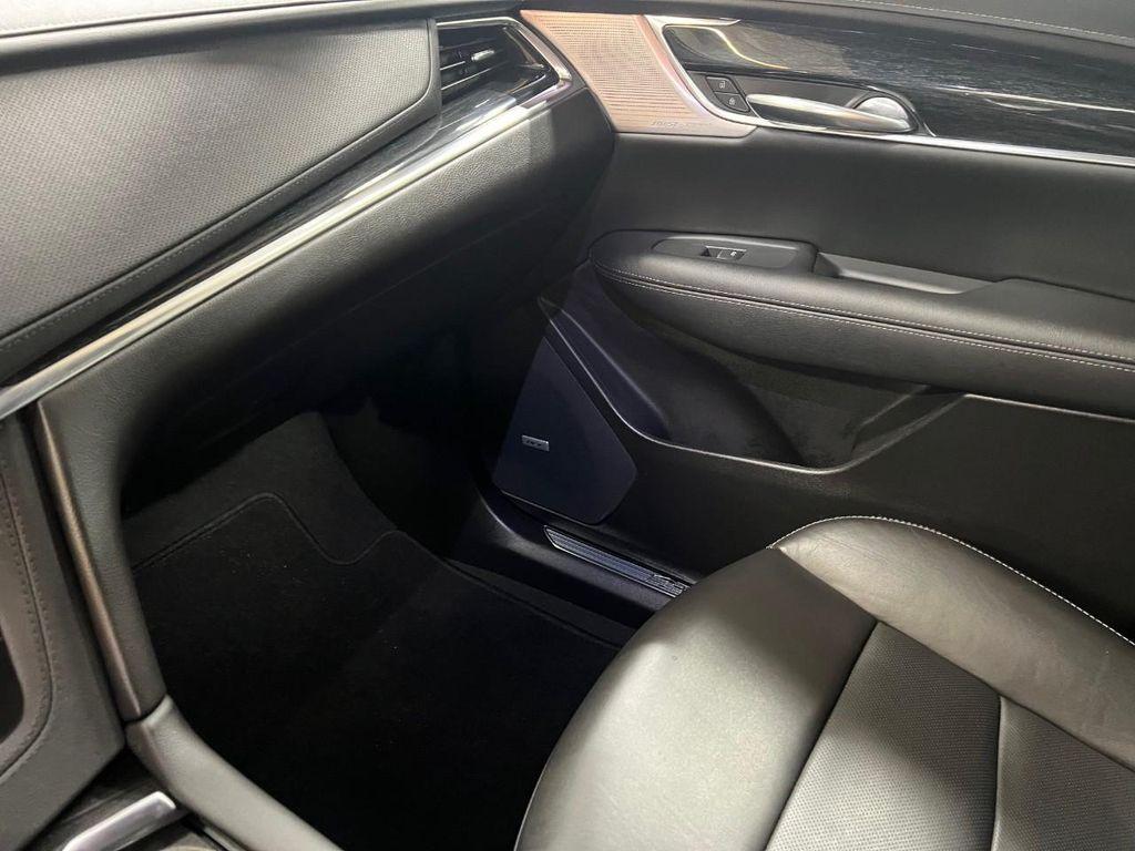 used 2021 Cadillac XT5 car, priced at $28,722