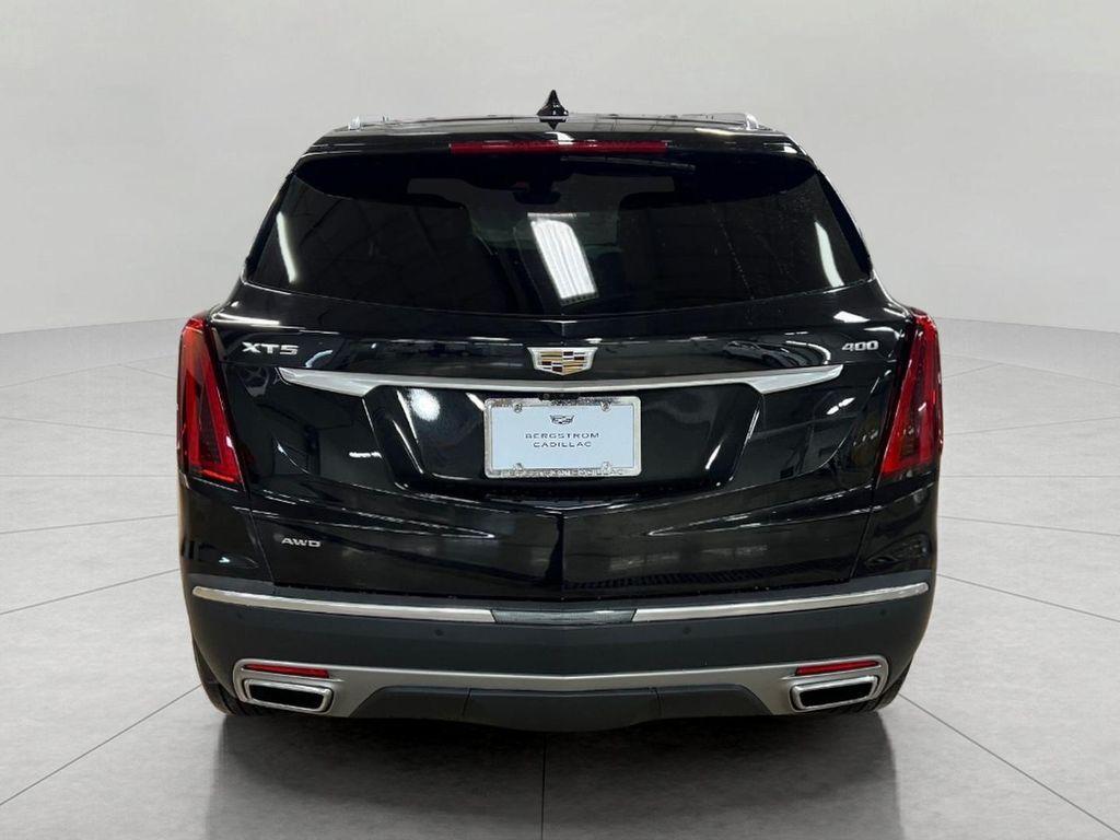 used 2021 Cadillac XT5 car, priced at $28,722