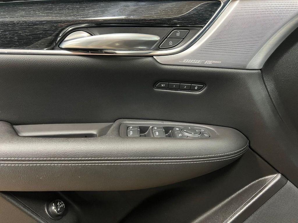 used 2021 Cadillac XT5 car, priced at $28,722