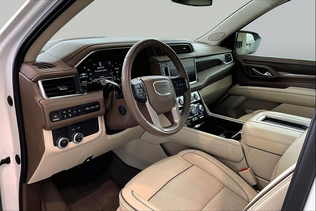 used 2022 GMC Yukon XL car, priced at $40,879