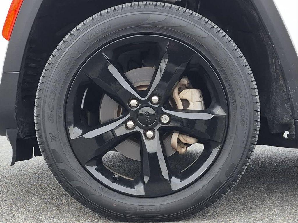 used 2023 Jeep Grand Cherokee car, priced at $35,815