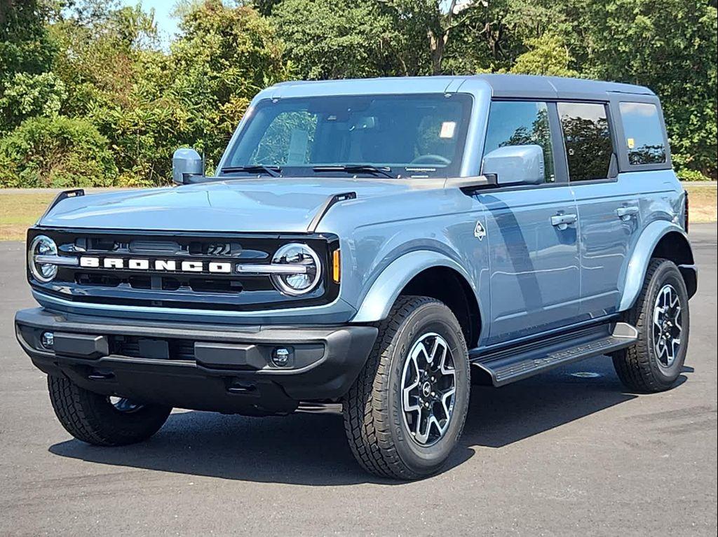 new 2025 Ford Bronco car, priced at $55,365