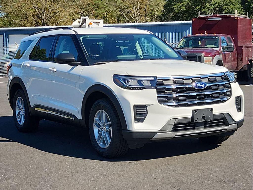 new 2025 Ford Explorer car, priced at $44,540