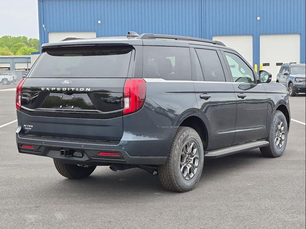 new 2026 Ford Expedition car, priced at $67,973