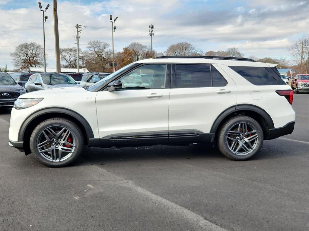 new 2025 Ford Explorer car, priced at $48,755