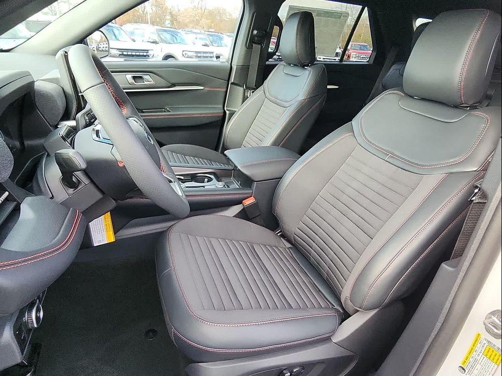 new 2025 Ford Explorer car, priced at $48,755