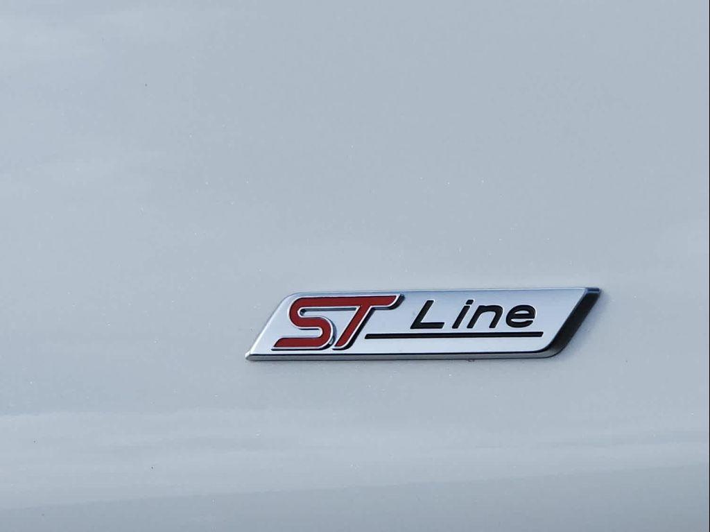 new 2025 Ford Explorer car, priced at $48,755