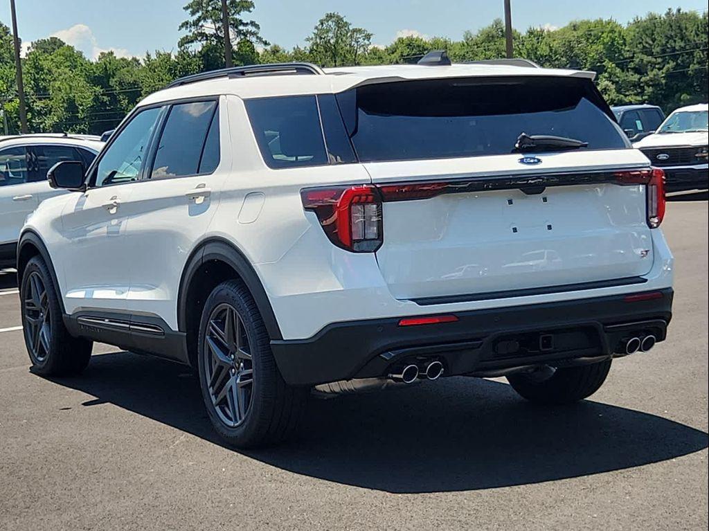 new 2025 Ford Explorer car, priced at $59,860
