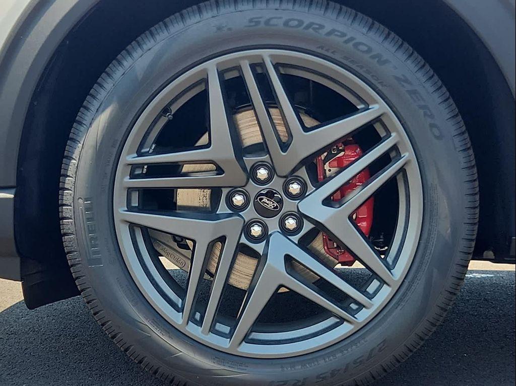 new 2025 Ford Explorer car, priced at $59,860