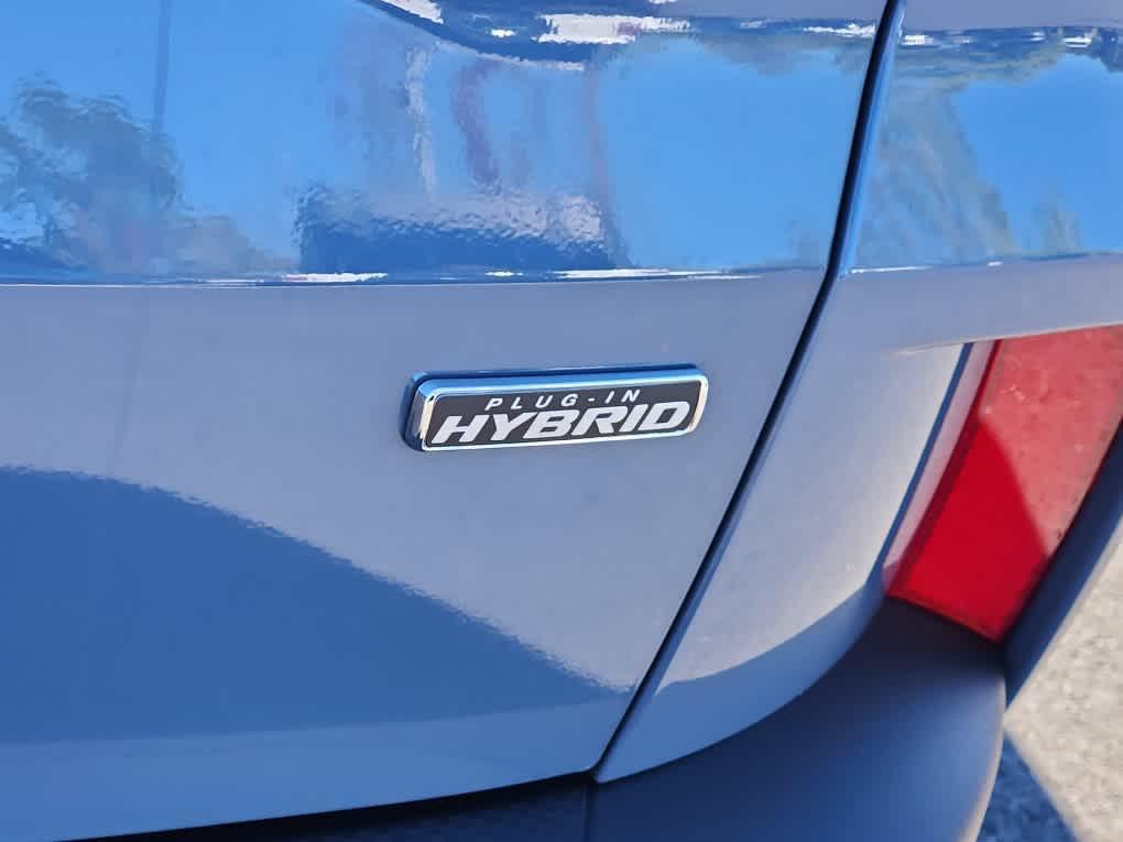 new 2026 Ford Escape PHEV car, priced at $36,870