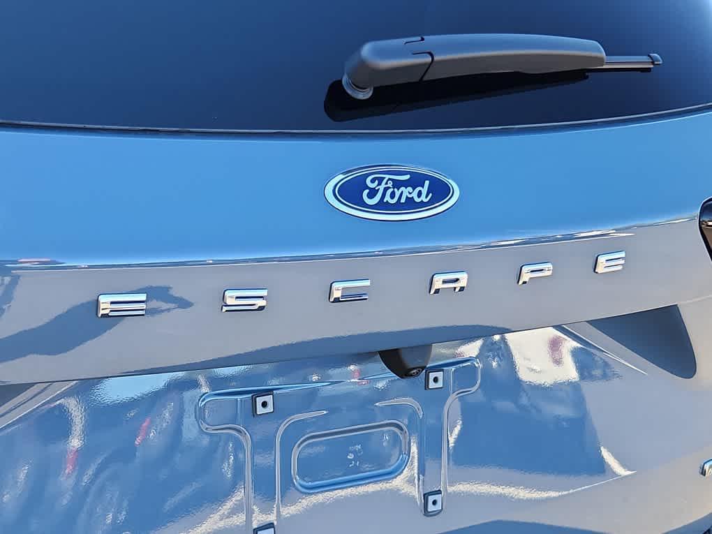 new 2026 Ford Escape PHEV car, priced at $36,870