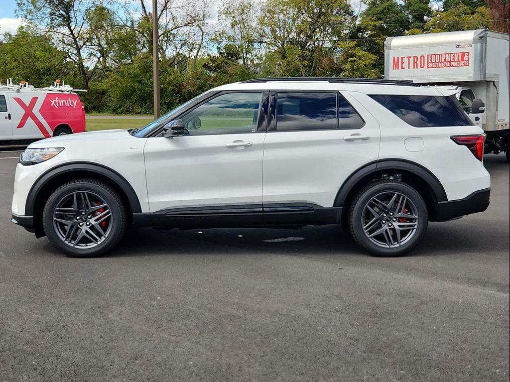 new 2025 Ford Explorer car, priced at $51,015