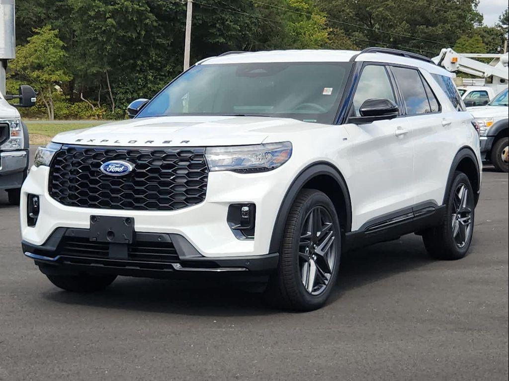 new 2025 Ford Explorer car, priced at $51,015