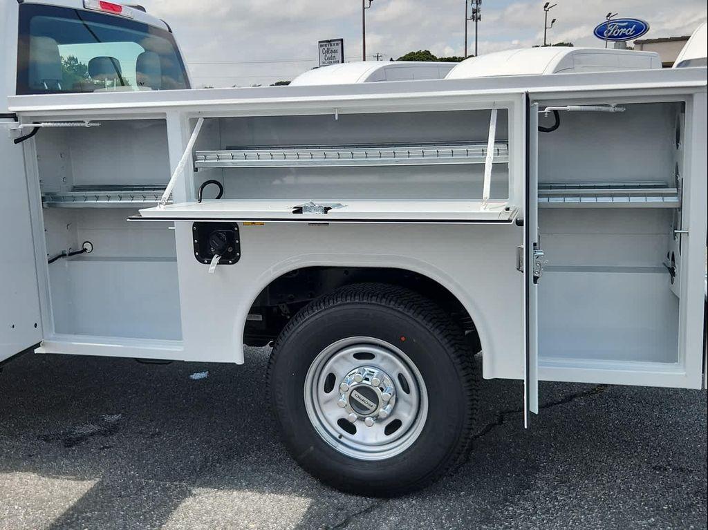 new 2025 Ford F-250 car, priced at $66,975