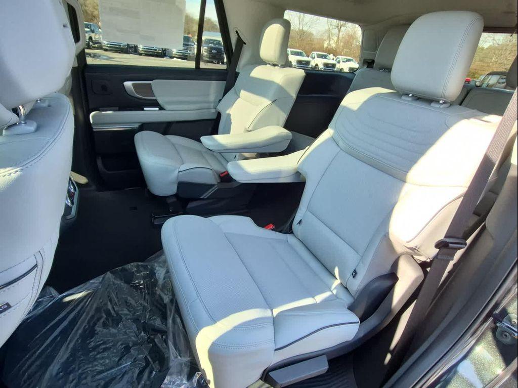 new 2026 Ford Expedition car, priced at $94,235