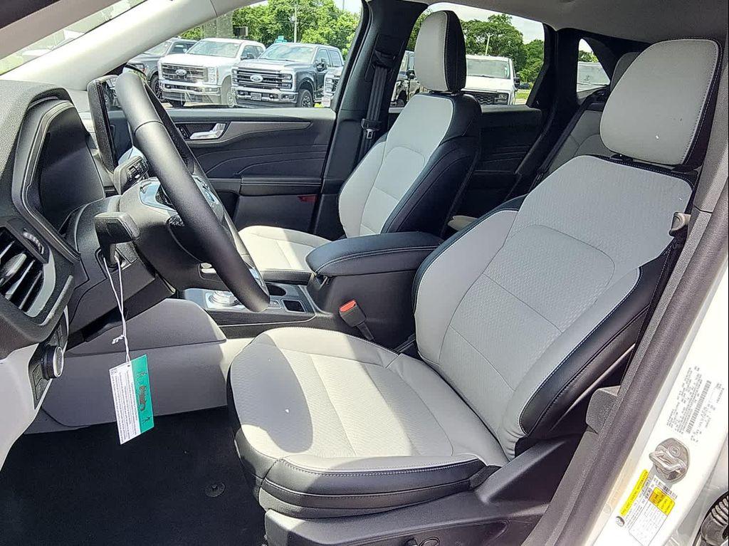 new 2025 Ford Escape PHEV car, priced at $39,455