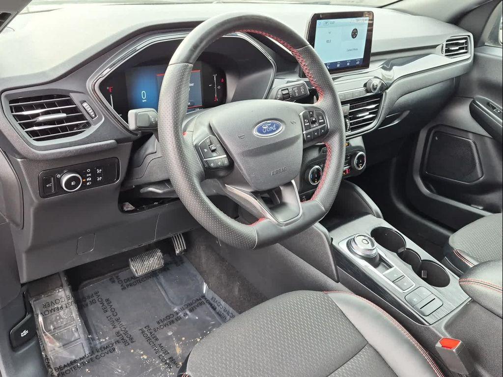 used 2025 Ford Escape car, priced at $24,875
