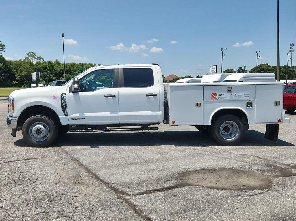 new 2025 Ford F-350 car, priced at $87,910