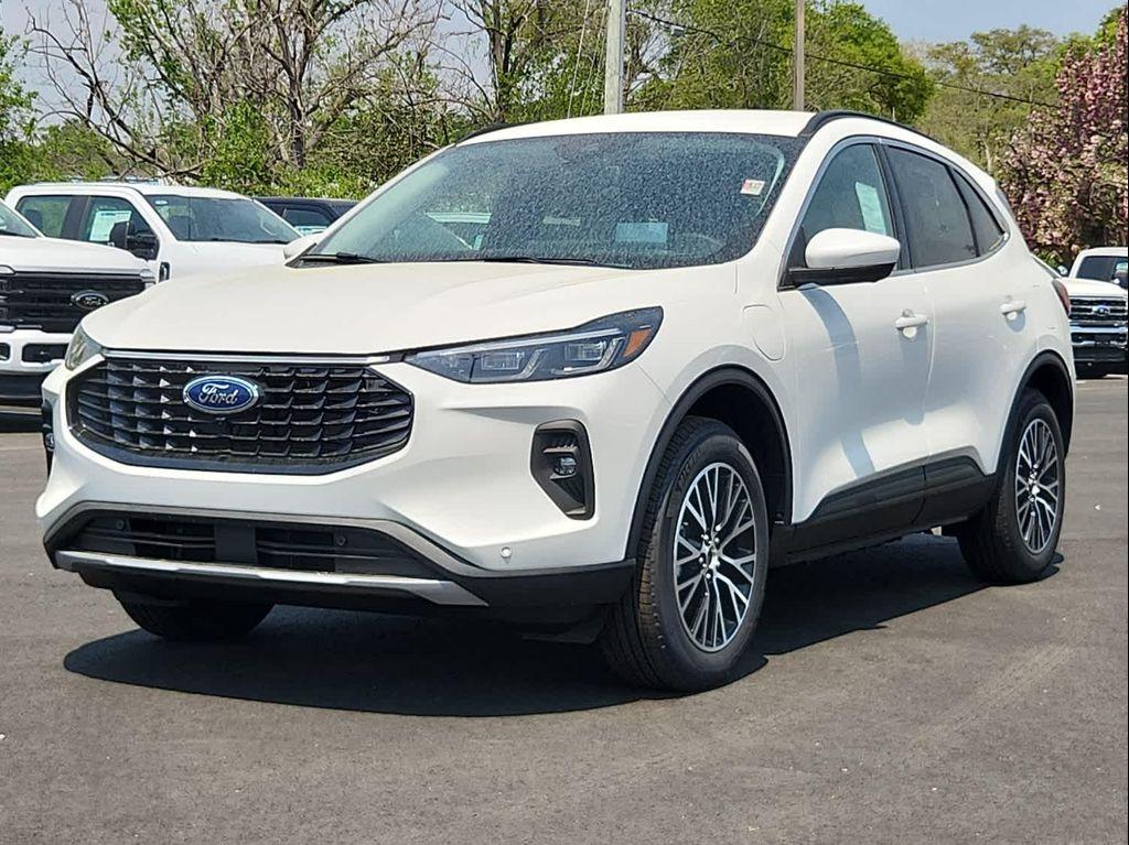 new 2025 Ford Escape PHEV car, priced at $43,685