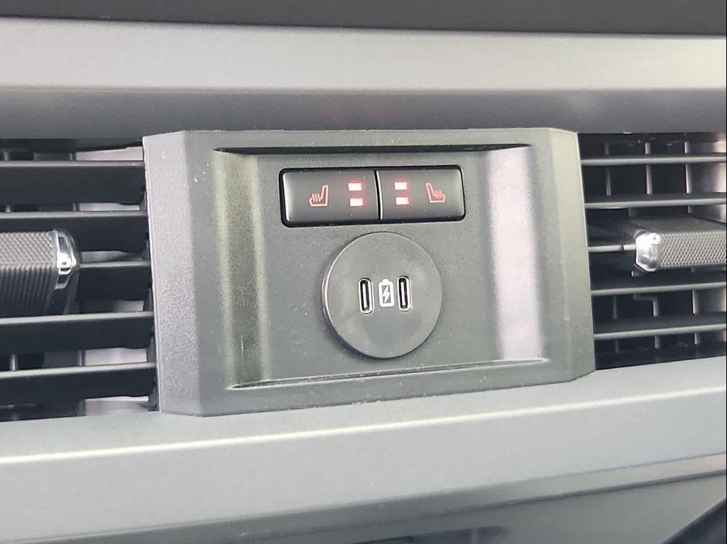 new 2025 Ford F-250 car, priced at $84,580