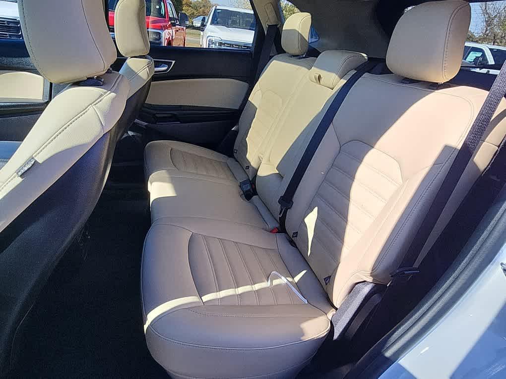 used 2021 Ford Edge car, priced at $24,985