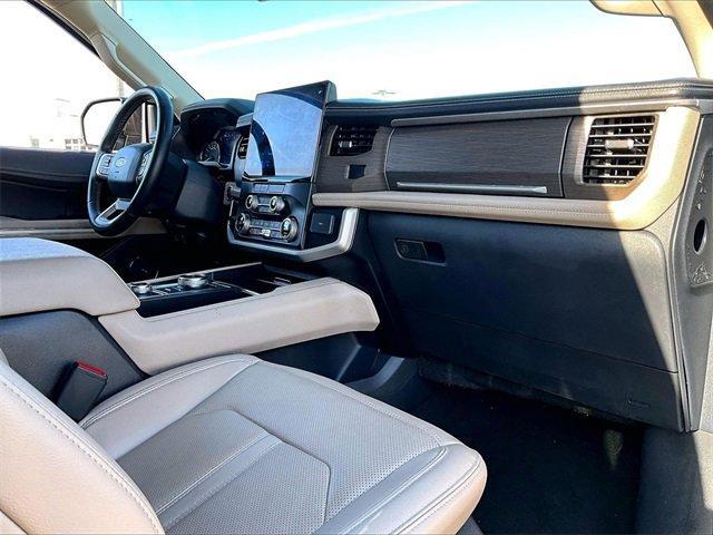 used 2024 Ford Expedition car, priced at $39,972
