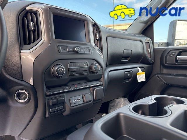 new 2025 Chevrolet Silverado 3500 car, priced at $73,381