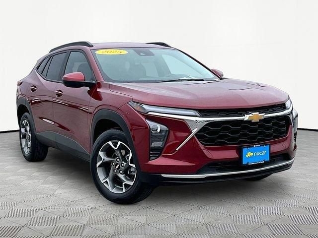 used 2025 Chevrolet Trax car, priced at $20,313