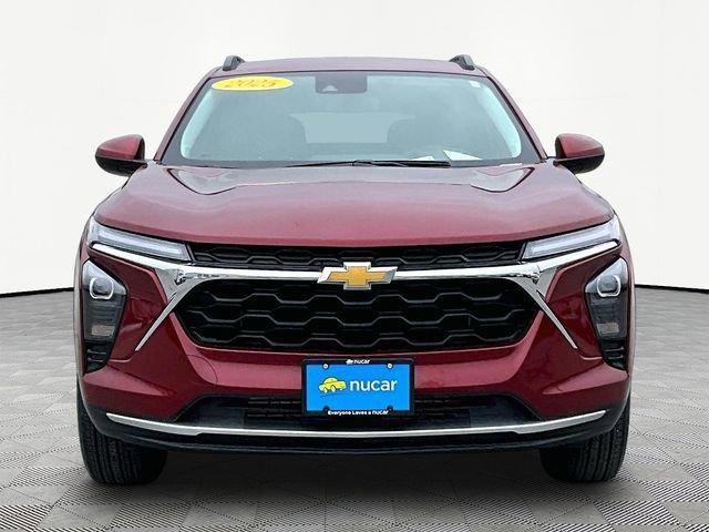 used 2025 Chevrolet Trax car, priced at $20,313