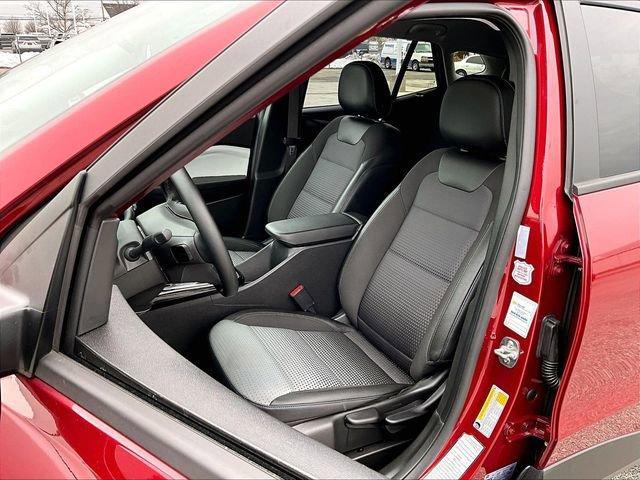 used 2025 Chevrolet Trax car, priced at $20,313