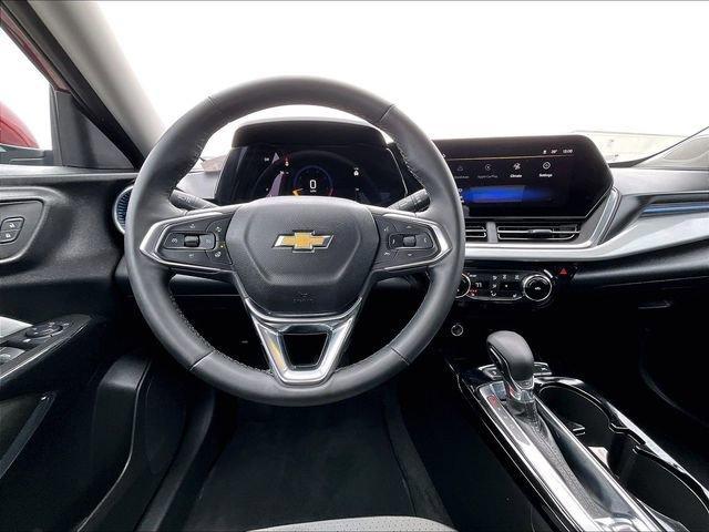 used 2025 Chevrolet Trax car, priced at $20,313
