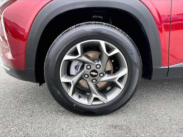 used 2025 Chevrolet Trax car, priced at $20,313
