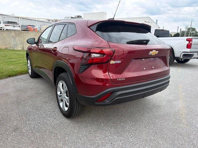 used 2024 Chevrolet Trax car, priced at $20,991