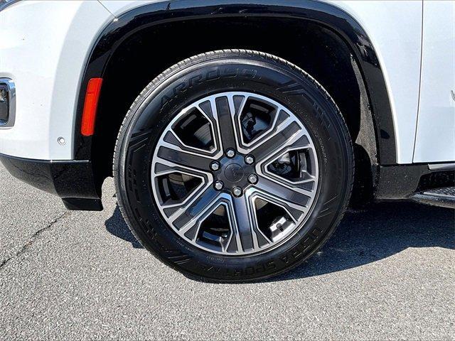 used 2024 Jeep Wagoneer L car, priced at $37,619
