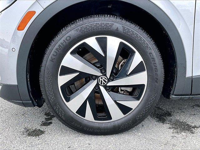 used 2023 Volkswagen ID.4 car, priced at $20,195