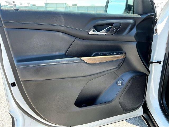used 2023 GMC Acadia car, priced at $27,394