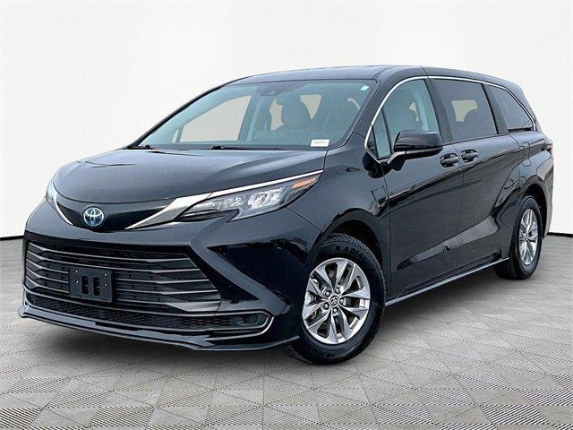 used 2024 Toyota Sienna car, priced at $34,546