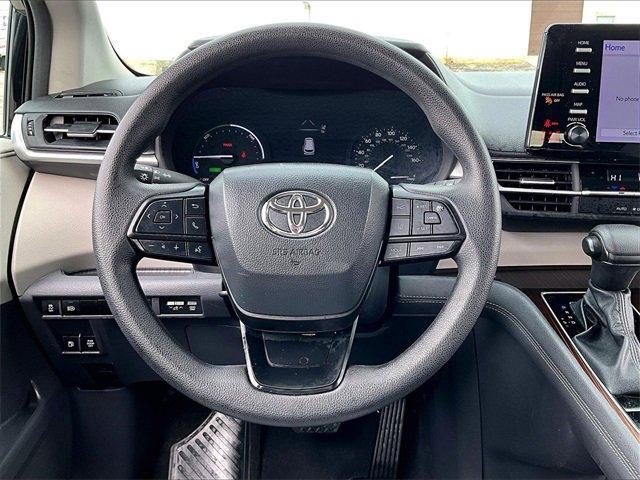 used 2024 Toyota Sienna car, priced at $34,546