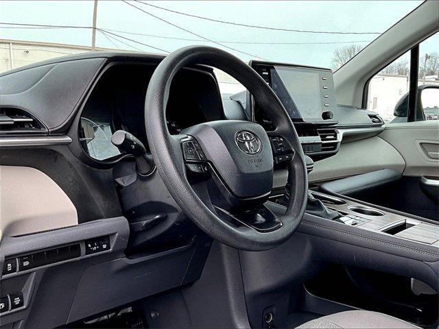 used 2024 Toyota Sienna car, priced at $34,546