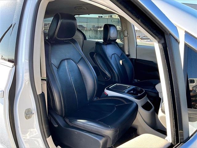 used 2024 Chrysler Pacifica car, priced at $28,996