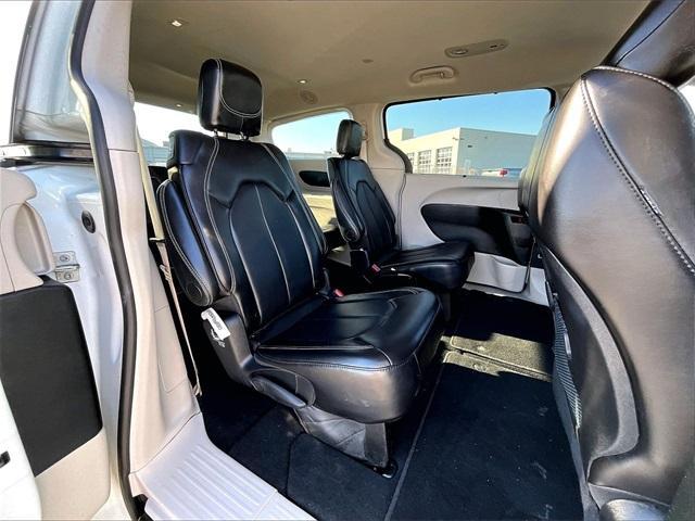 used 2024 Chrysler Pacifica car, priced at $28,996