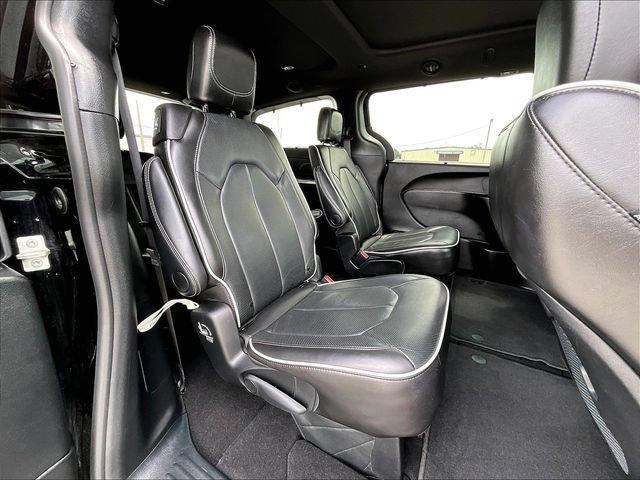 used 2025 Chrysler Pacifica car, priced at $35,091