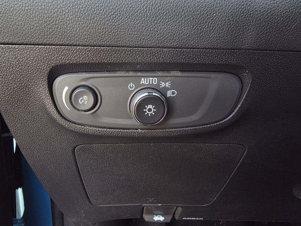 used 2025 Buick Encore GX car, priced at $23,464