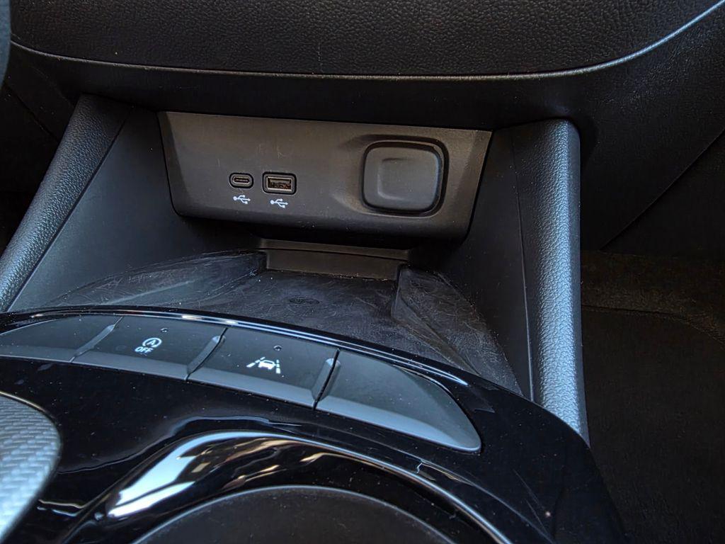 used 2024 Buick Envista car, priced at $27,000