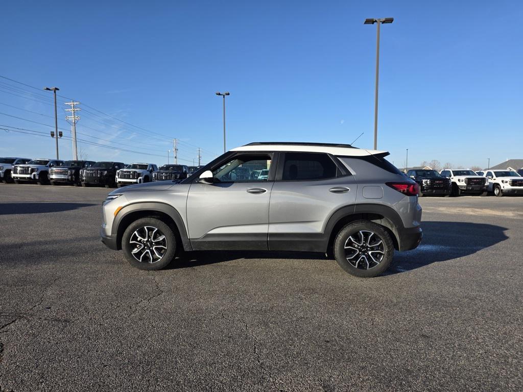 used 2024 Chevrolet TrailBlazer car, priced at $24,367
