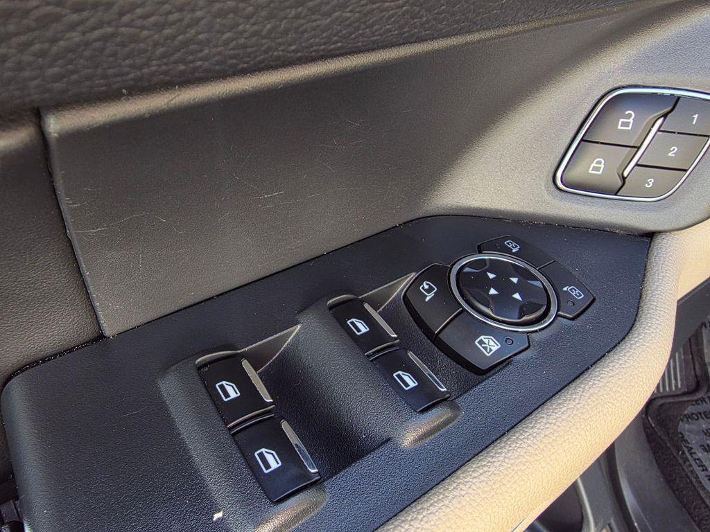 used 2024 Ford Expedition car, priced at $45,396